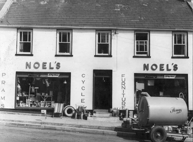 Noel's Shop front